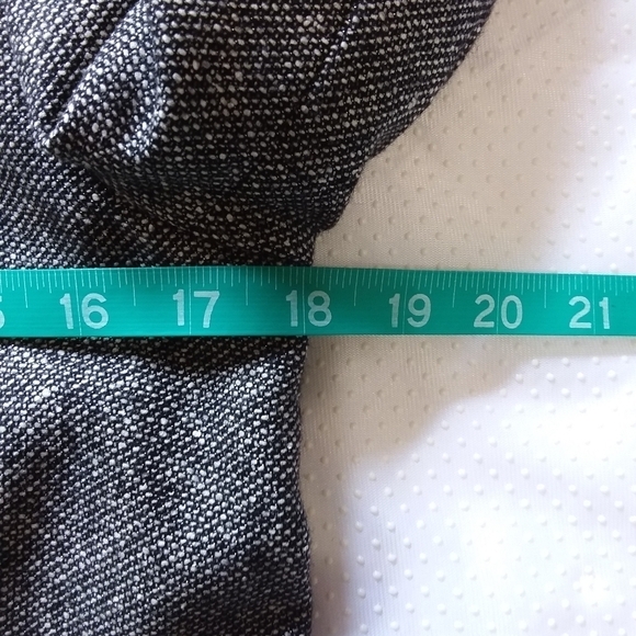 Dana Buchman Wool & Silk Blend Blazer Suit Jacket - Picture 5 of 9